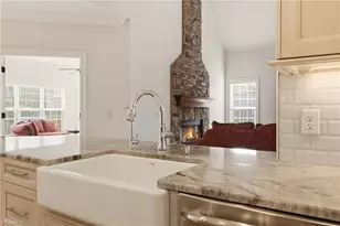 2801 Swan Lake Dr, High Point, NC 27262 - Photo 9