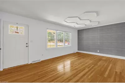 702 Cedar Lane, Reidsville, NC 27320 - Photo 5