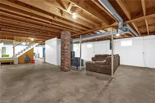 702 Cedar Ln, Reidsville, NC 27320 - Photo 3