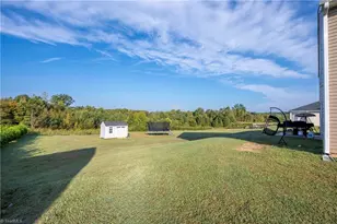 229 Rebecca Ave, Lexington, NC 27295 - Photo 33