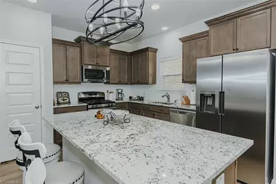 1074 Stowe Street, Burlington, NC 27215 - Photo 9