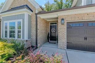 1074 Stowe St, Burlington, NC 27215 - Photo 3