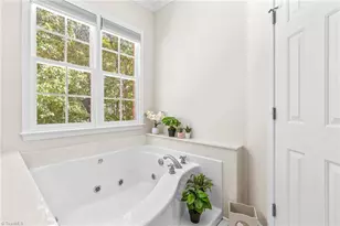 100 Burkeview Ct, Lexington, NC 27295 - Photo 23