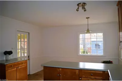 2803 Watauga Drive, Greensboro, NC 27408 - Photo 9