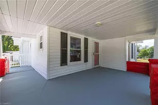 1103 Wentworth St, Reidsville, NC 27320 - Photo 5