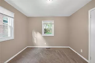 1507 Larkin St, High Point, NC 27262 - Photo 9