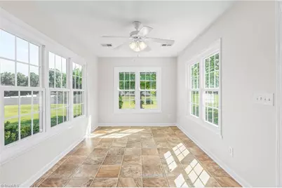 1522 Hamilton Hills Drive, Greensboro, NC 27406 - Photo 11