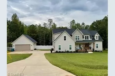 3437 Country Lane, Reidsville, NC 27320 - Photo 3