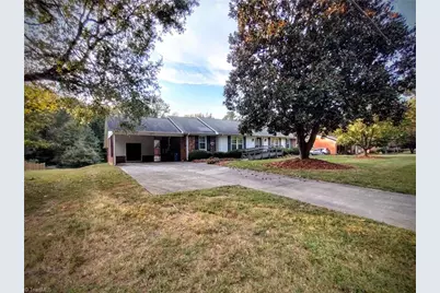 4704 Chesterton Drive, Greensboro, NC 27406 - Photo 39