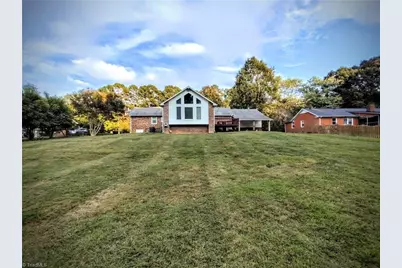 4704 Chesterton Drive, Greensboro, NC 27406 - Photo 3