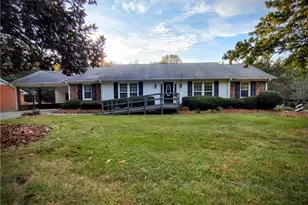 4704 Chesterton Dr, Greensboro, NC 27406 - Photo 41