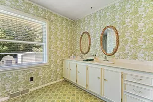 5230 S Main St, Winston-Salem, NC 27107 - Photo 19