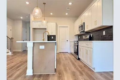 3346 Country Club Road, Winston-Salem, NC 27104 - Photo 7