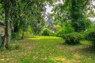 2410 Princess Ann St, Greensboro, NC 27408 - Photo 17