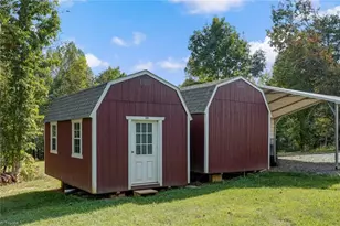 221 Cart Dr, Reidsville, NC 27320 - Photo 29