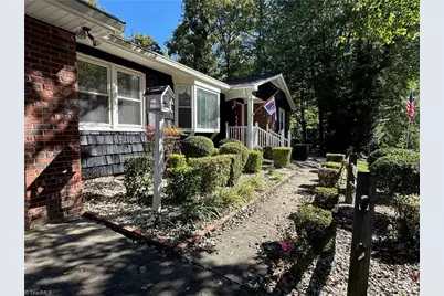 14 Windsor Circle, Thomasville, NC 27360 - Photo 3