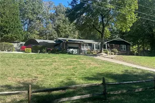 14 Windsor Cir, Thomasville, NC 27360 - Photo 1