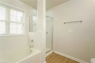 4403 Pleasant Valley Rd, Greensboro, NC 27406 - Photo 11