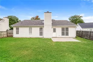 4403 Pleasant Valley Rd, Greensboro, NC 27406 - Photo 15