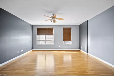 360 Elm Street #204, Greensboro, NC 27401 - Photo 9