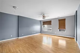 360 Elm St, Greensboro, NC 27401 - Photo 13