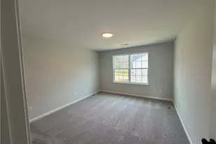 5444 Jaeger Dr, Graham, NC 27253 - Photo 9