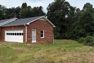 4445 Mecum Rd, Walkertown, NC 27051 - Photo 3