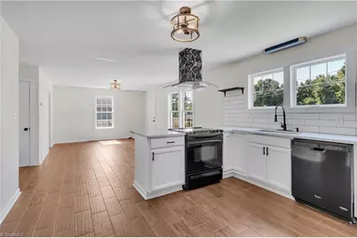 303 W Camel Street, Greensboro, NC 27401 - Photo 7