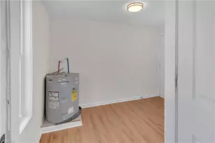 303 W Camel St, Greensboro, NC 27401 - Photo 11