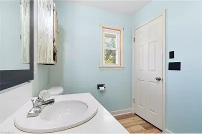 1886 W Nc Highway 65, Walnut Cove, NC 27052 - Photo 23