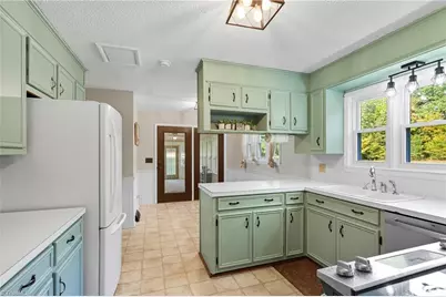 1886 W Nc Highway 65, Walnut Cove, NC 27052 - Photo 11