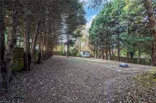 3419 Derbywood Dr, Greensboro, NC 27410 - Photo 35