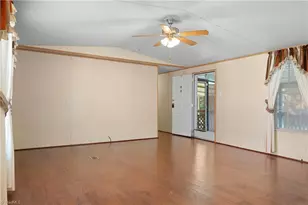 128 St Albans Ln, Lexington, NC 27292 - Photo 9