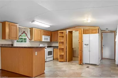 128 Saint Albans Lane, Lexington, NC 27292 - Photo 13