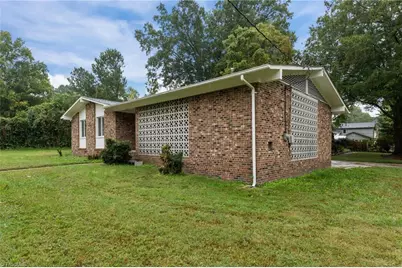 2400 Four Seasons Boulevard, Greensboro, NC 27407 - Photo 17