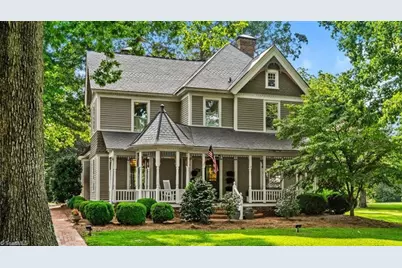 605 Asheboro Street, Liberty, NC 27298 - Photo 1