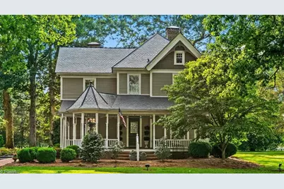 605 Asheboro Street, Liberty, NC 27298 - Photo 3