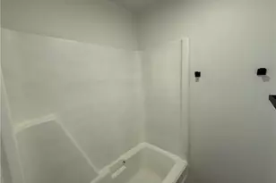 411 Doak St, Thomasville, NC 27360 - Photo 5