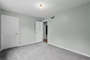 5115 Edinborough Rd, Greensboro, NC 27406 - Photo 31