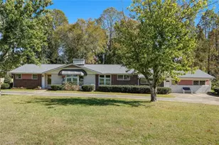 4009 Groometown Rd, Greensboro, NC 27407 - Photo 1