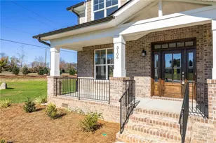 3106 Pasture View Dr, Summerfield, NC 27358 - Photo 5