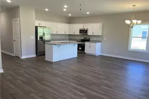 413 E Lee Ave, Yadkinville, NC 27055 - Photo 11