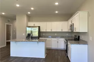 413 E Lee Ave, Yadkinville, NC 27055 - Photo 3