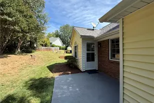 815 Meadowstone Dr, Winston-Salem, NC 27104 - Photo 21