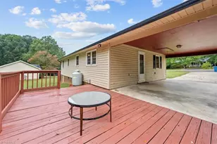 1001 Meadowood Dr, Ramseur, NC 27316 - Photo 3