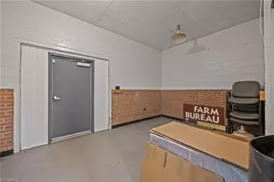 201 4th St, Walnut Cove, NC 27052 - Photo 27