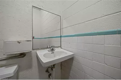 201 Fourth Street, Walnut Cove, NC 27052 - Photo 29