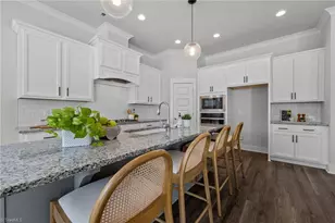 5180 Whaitley Ln, Greensboro, NC 27407 - Photo 9