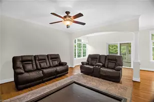 8916 Grv Pk Dr, Oak Ridge, NC 27310 - Photo 7