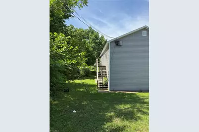 312 Stokes Street, Burlington, NC 27215 - Photo 9